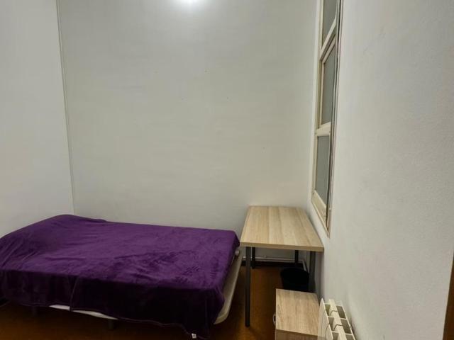 Cozy bedroom near Sagrada Familia