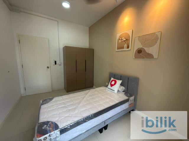 Cozy Big Single Bedroom