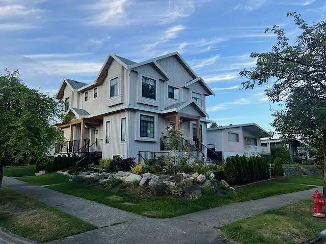 Cozy community with ease access to Golf,school,shopping