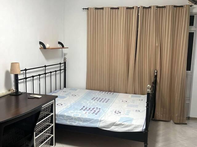 Cozy Common Room @ Hougang Ave 1 Blk165 – $830 No Agent