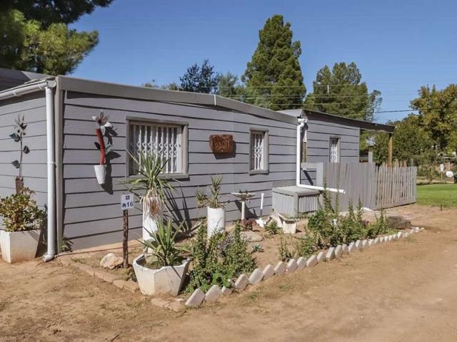 Cozy De Rust Home with Braai and Privacy