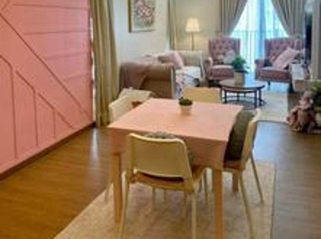 Cozy Fully Furnished 3R2B Lakefront Homes Condo For Rent