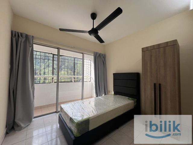 Cozy Female Room @ Flora Damansara