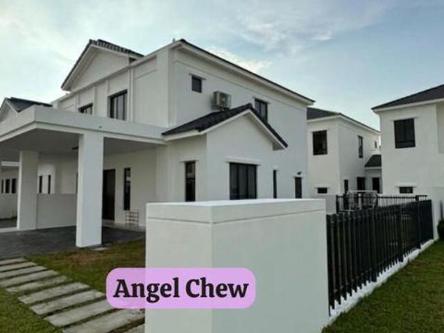 Corner unit big compound Batu Kawan house for rent near IKEA