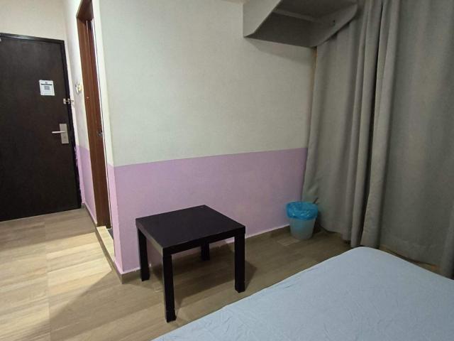 Cozy Hotel Bedroom /Kuchai Lama