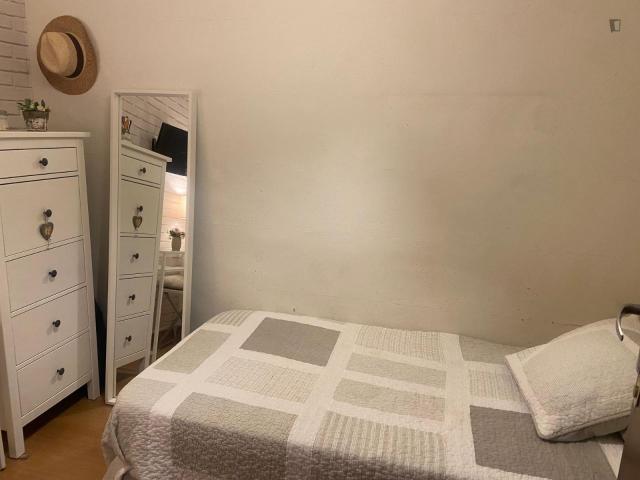 Cozy little room near University of Barcelona amazing location