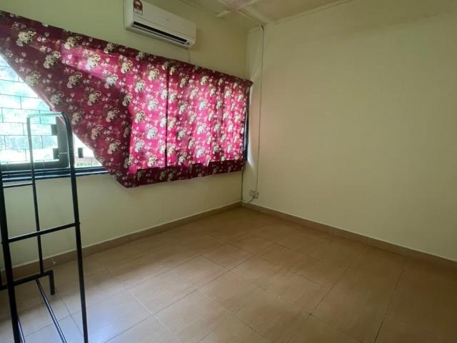Cozy Partly Furnished Room for Rent @ Bangsar Park, Kuala Lumpur