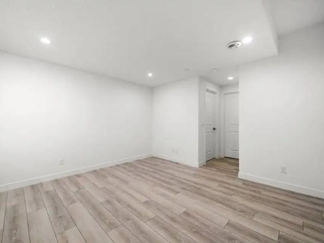 Cozy Private Entire 1 Bedroom Basement