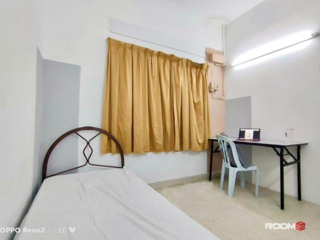 ‍♀️✨ Cozy & Private Single Room for Rent SS2 single room with outdoor window walk 100m to LRT