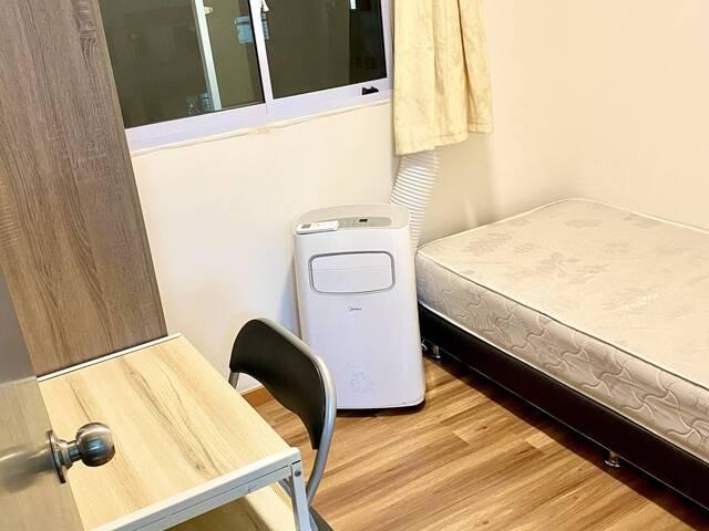 Cozy Private Single Room @ Hougang $700 Aircon, Wifi & PUB Included