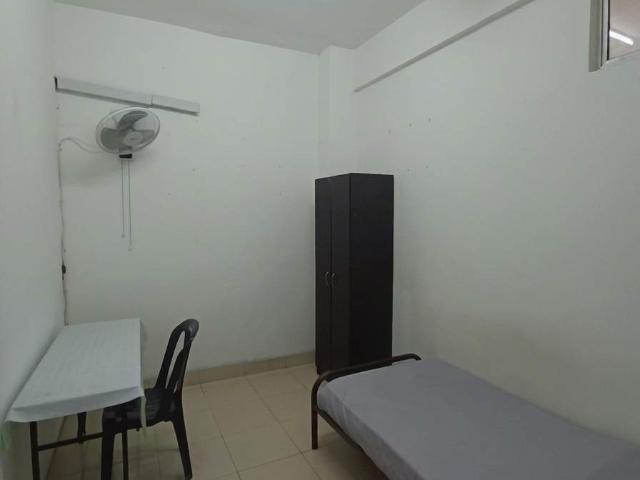 COZY ROOM FOR RENT @ KOTA DAMANSARA!