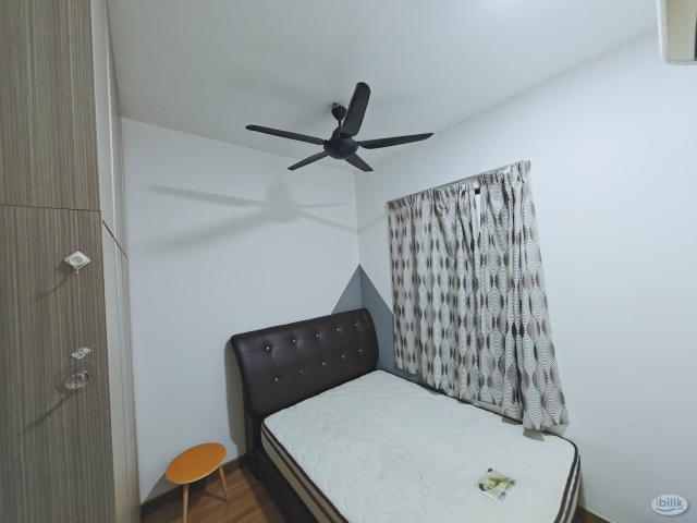 Cozy Room Fully Funish Couple Room