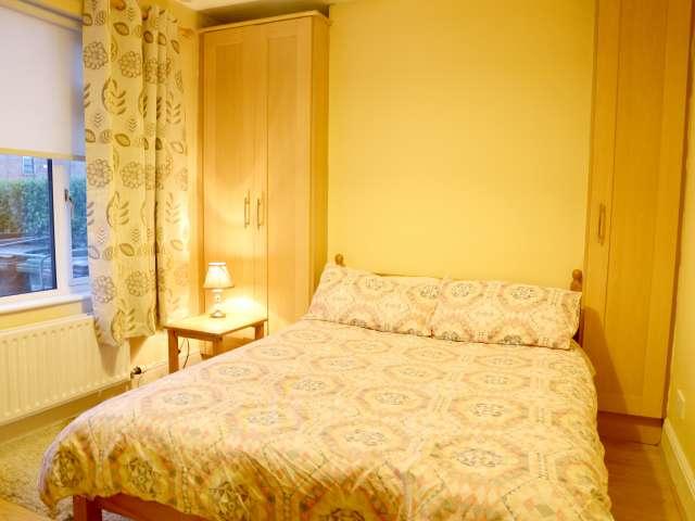 Cozy room in 2 bedroom houseshare in Crumlin, Dublin