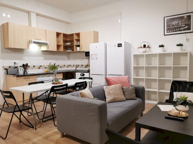 Cozy room in Calle Preciados