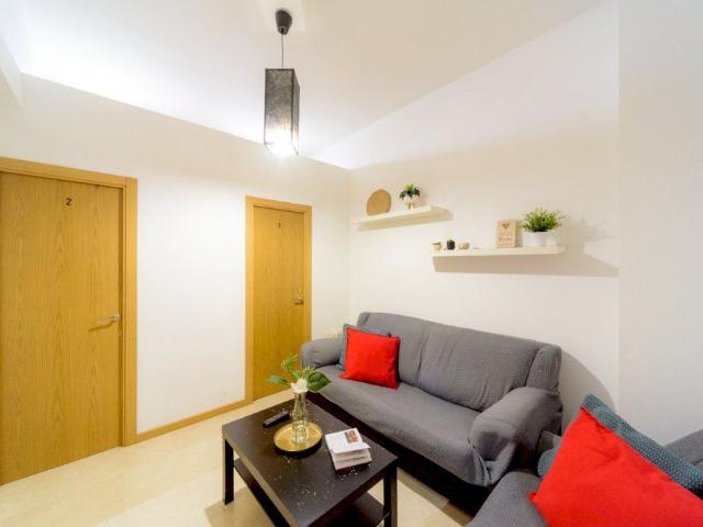 Cozy room in central Madrid