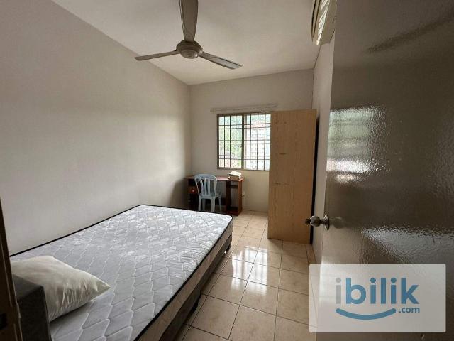 Cozy Room in Angkasa condo