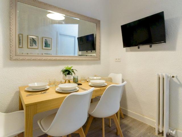 Cozy room in Ayala Street