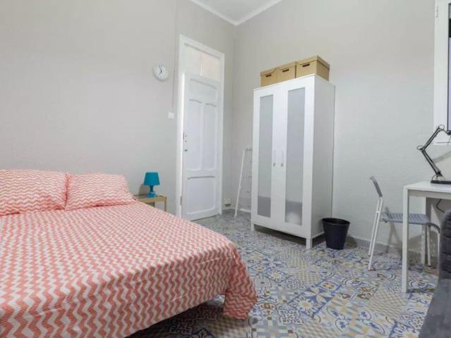 Cozy room with chest of drawers in 6 bedroom apartment, Eixample