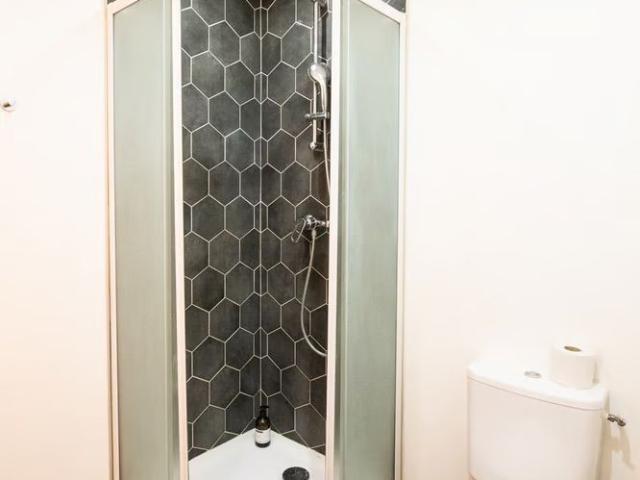 Cozy Studio Near Garibaldi Metro and Part Dieu, Lyon Amsterdam Apartments for Rent