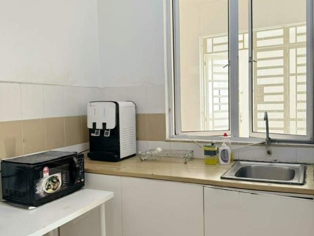Cozy Simple Single Room in Dpiazza Condominium