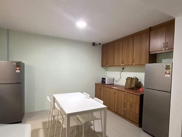 Cozy single room at Damansara Uptown Starling Mall Damansara Utama
