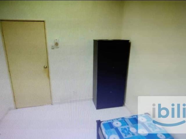 Cozy Single Room with AC