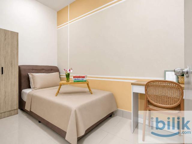 Cozy Small Bedroom in Razak City Residences, Sungai Besi