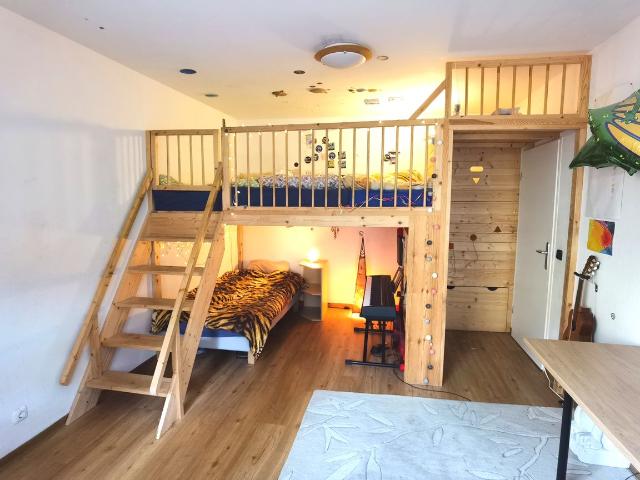 Cozy spacious apartment huge garden for up to 4, Berlin Amsterdam Apartments for Rent