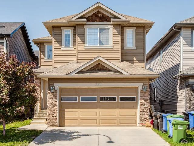 Cozy Spacious Walk Out Basement Suite w/ Deck, In Suite laundry & Storage