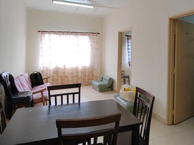 Cozy Unit Pangsapuri Sri Murni Taman Pinggiran Bandar Sungai Long