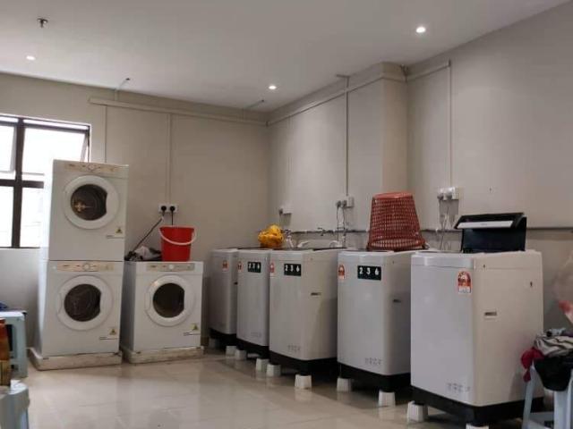 Cozy Vacant Room at Puchong near LRT, IOI and more PRIVATE BATHROOM R3 310/W