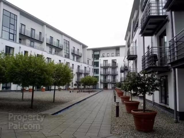 Charming Whitehall Square, 181 Sandy Row