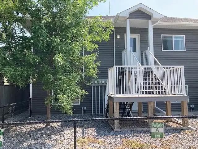 Cozy Worry Free Condo Downtown