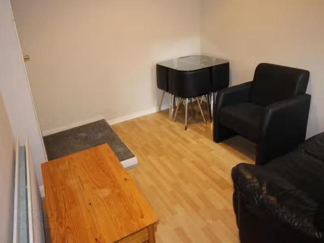 Rental! 118 Dunluce Avenue