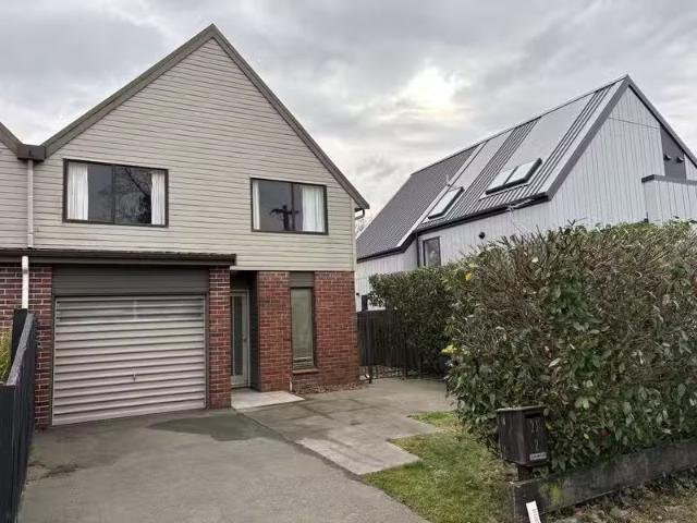 Cheap 1 BA Tidy Three Bedroom Townhouse First National Real.