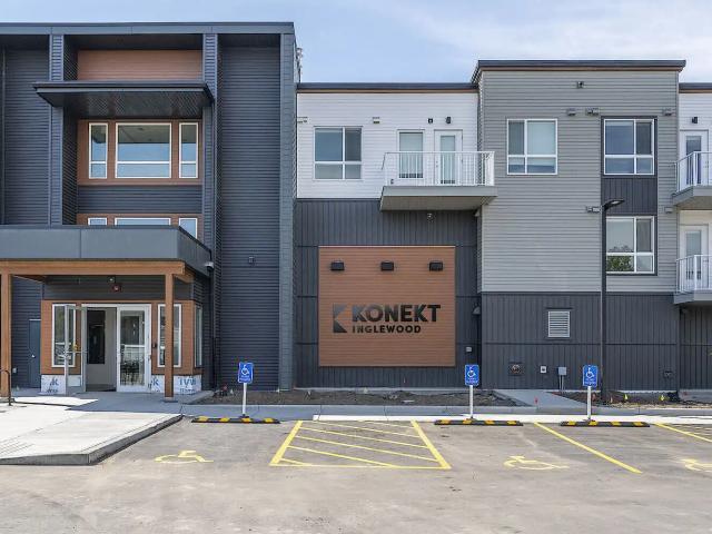 cozy 1 Bed plus DEN unit in Inglewood underground parking downtown view