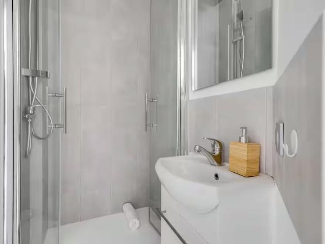 Cozy 1 bedroom/2 room apartment Paris 14th, Paris Amsterdam Apartments for Rent