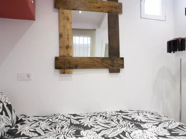 Cozy 1 bedroom apartment for rent in Lavapiés, near Metro