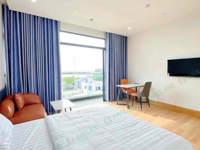 “Cozy 1 bedroom apartment on a high floor with stunning city views – fully furnished, 40m², only 11 million VND/month. Located on Lê Văn Thủ Street, ready to move in!”