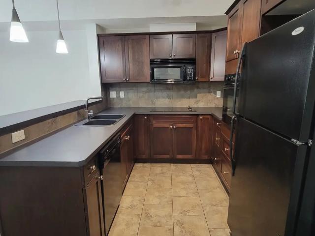 Cozy 1 Bedroom near all amenities