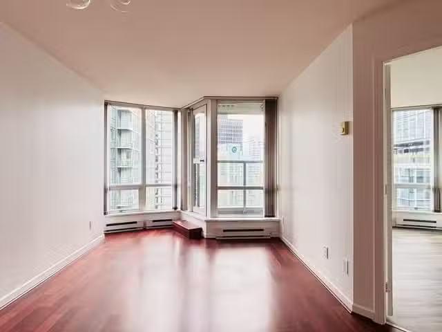 Cozy 1 BR Apartment for rent in Vancouver, Vancouver West, 210.