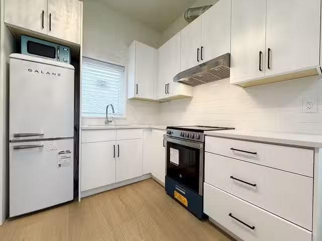 Cozy 1 BR House for rent in Richmond, Richmond, 43xx Shackleto.