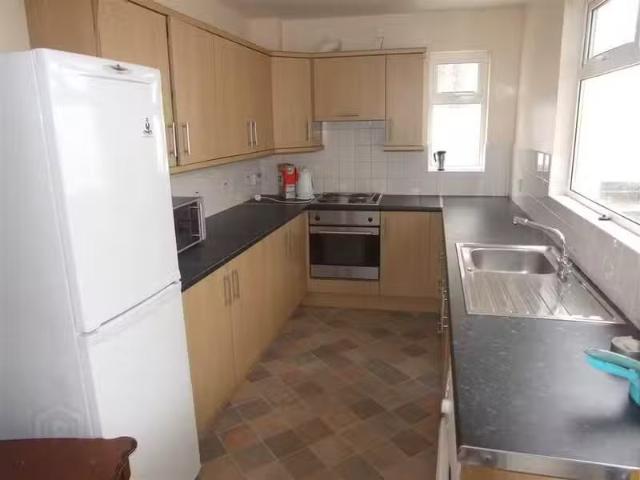 Rental! 24 Stranmillis Gardens