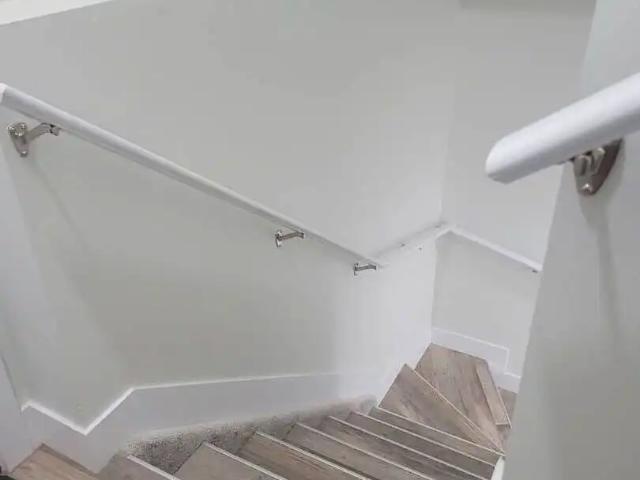Cozy 2 bed, 1 bath basement suite