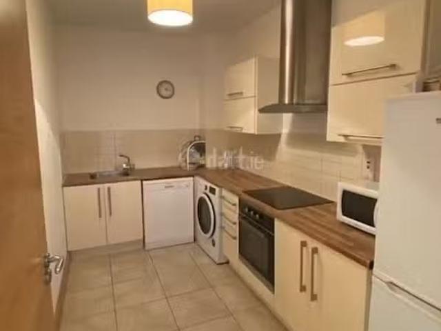 Just in! 2 bedroom apartment Block 3, Island Key, Island Key.