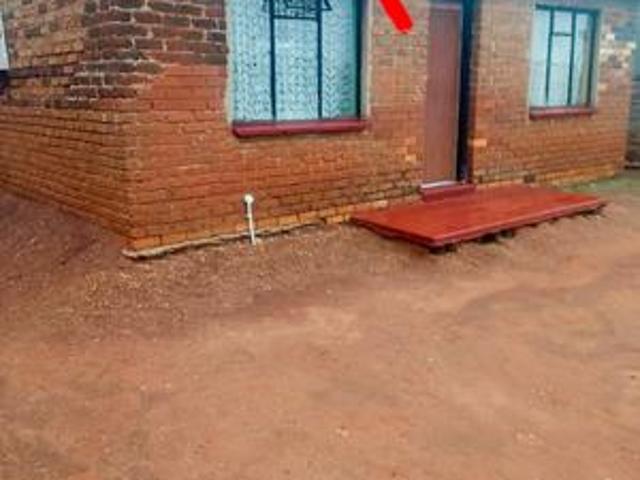 cozy 2 bedroom home – ideal for firs.