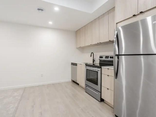 Cozy 2 bedroom near University