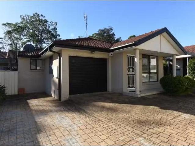 Cozy 2 BR 2/78 Currambene Street, Huskisson Apartment for rent.