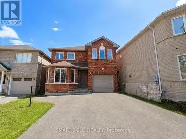 Cheap 31 BR 52 Royalpark Way, Vaughan, ON, L4H 1J5 house for.