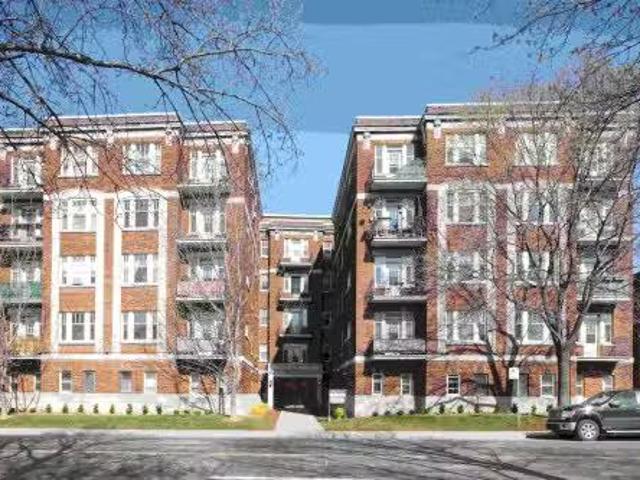 Deal! 3 BR 304 4557 Rue Sherbrooke O. Westmount, QC, H3Z 1E8.
